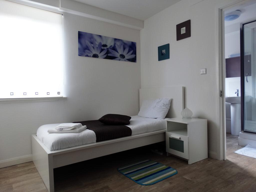 Ava Residence リーズ エクステリア 写真